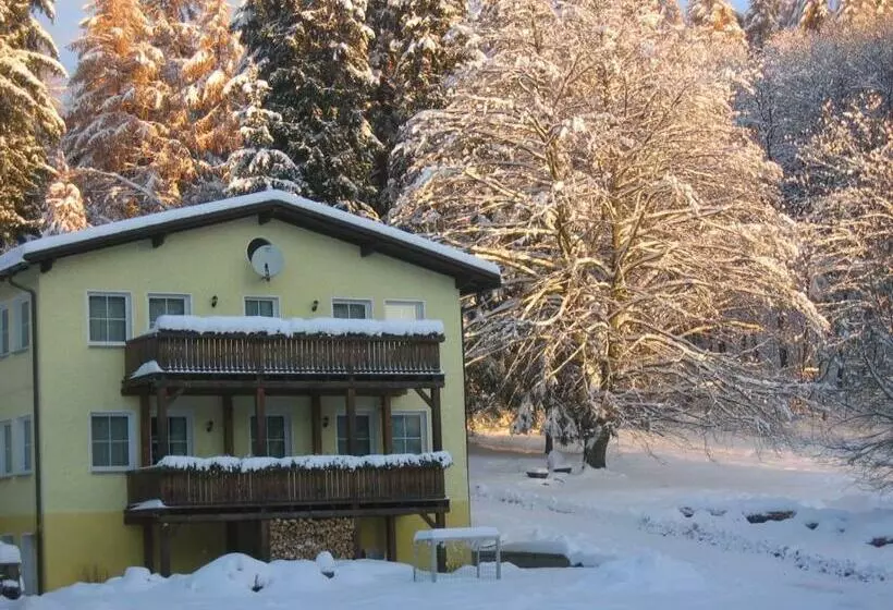 酒店 Feriendorf Waldfrieden