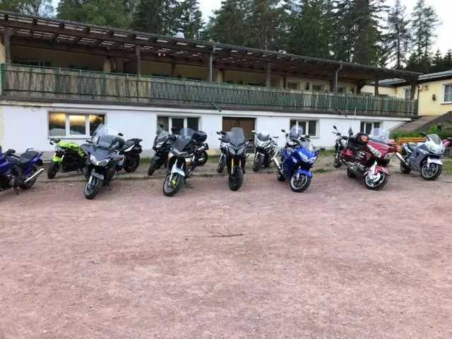 酒店 Feriendorf Waldfrieden