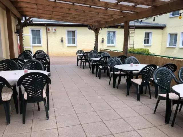 酒店 Feriendorf Waldfrieden