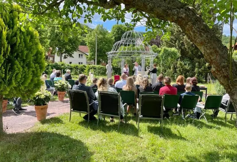 酒店 Weinhaus Eberitzsch Gmbh