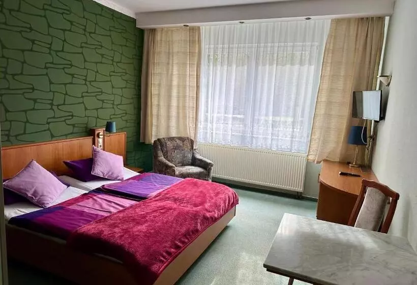 酒店 Weinhaus Eberitzsch Gmbh