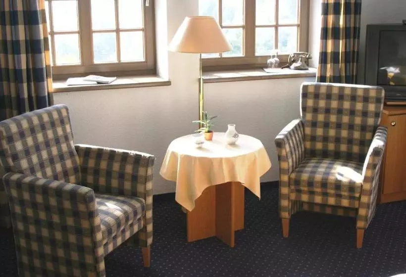 Отель Schlossgut Jößnitz