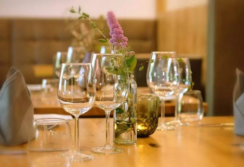 2theimat Hotel & Restaurant