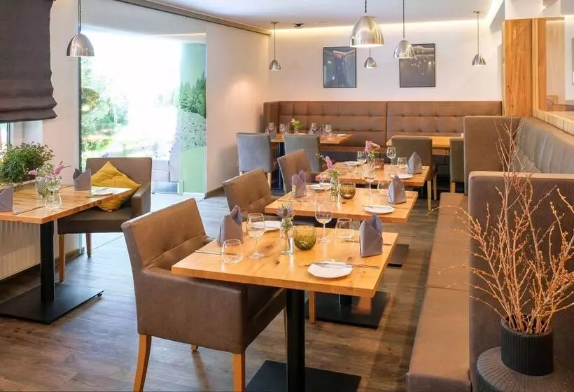 2theimat Hotel & Restaurant