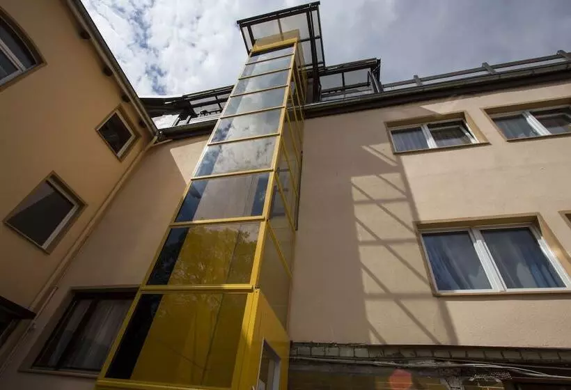 ホテル Garni Forum