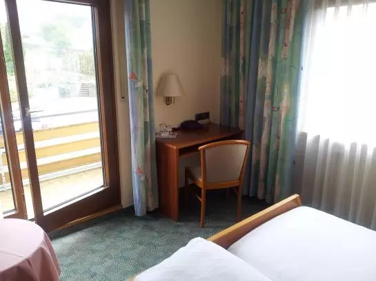 膳宿费 Gasthof Zum Waldhorn