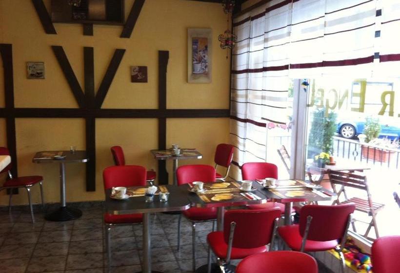 בית מלון כפרי Goldener Engel