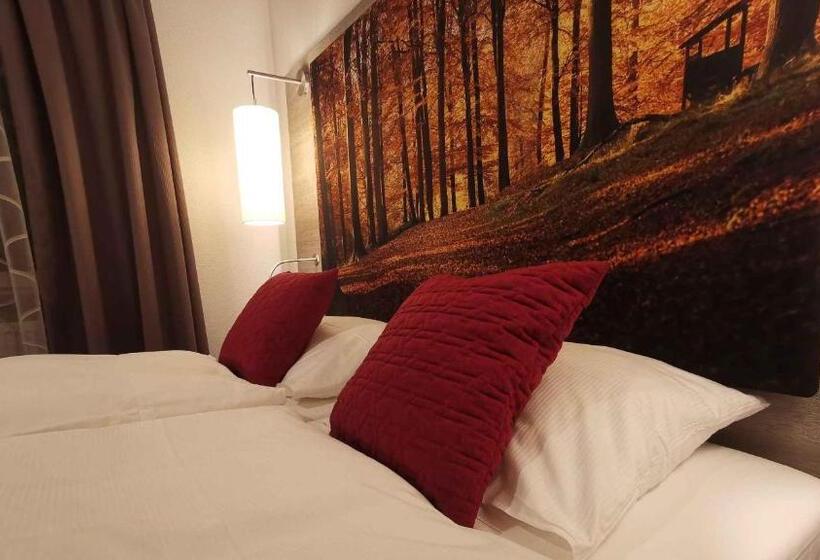 ホテル Hellers Krug