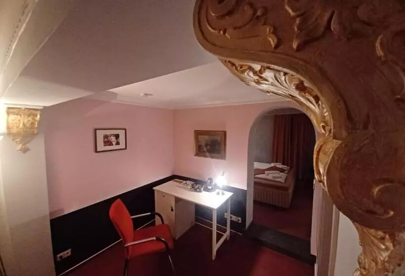 בית מלון כפרי Malepartus