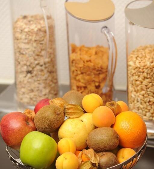 هتل Pension Am Heusteig