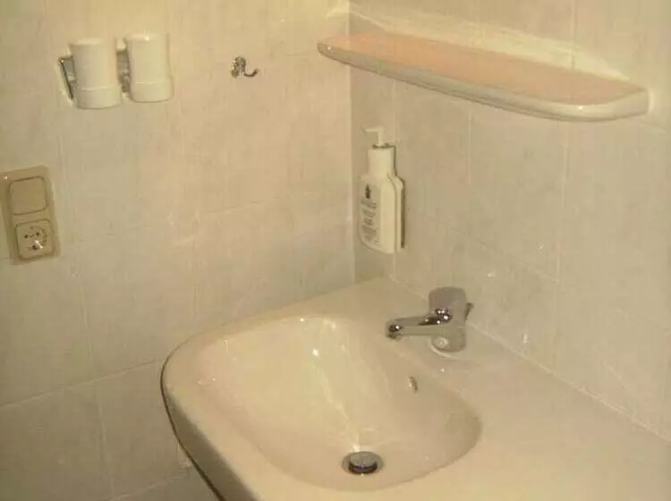 בית מלון כפרי Reuterhof