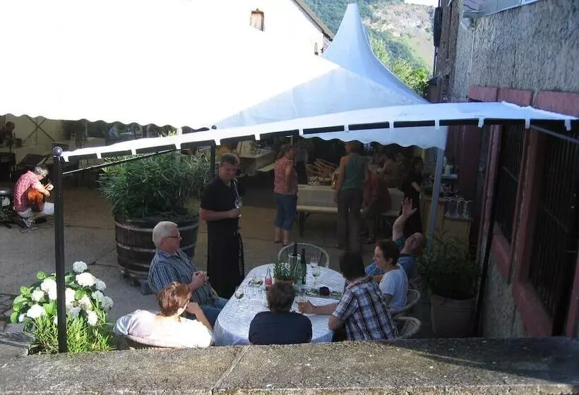 Hotelli Weinhof Gassen