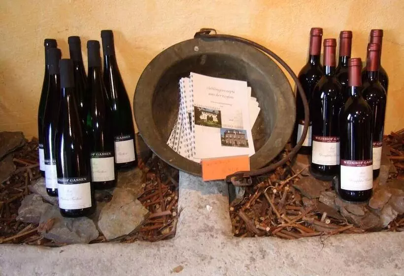Hotelli Weinhof Gassen