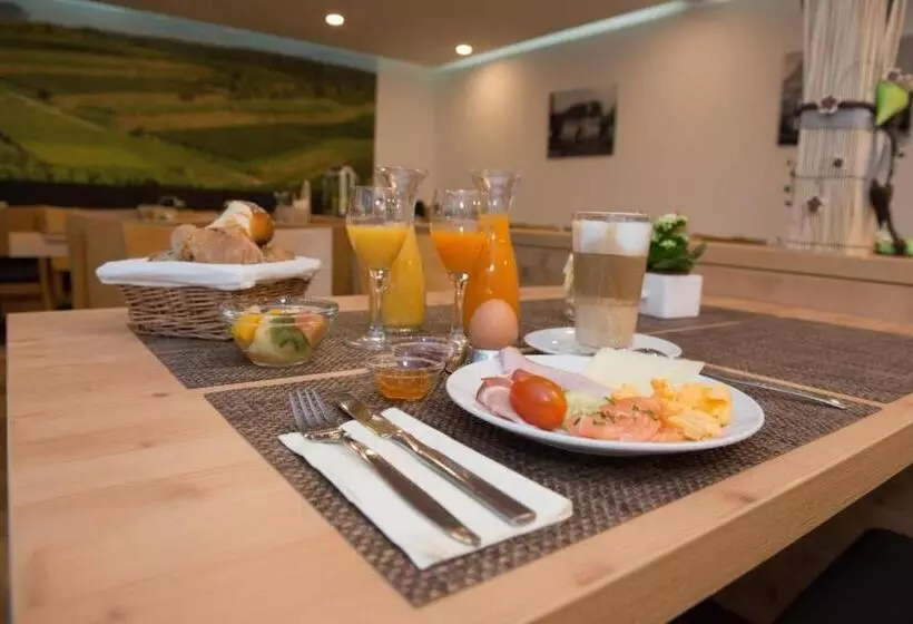 Gasthof Hotel Zum Rebstock