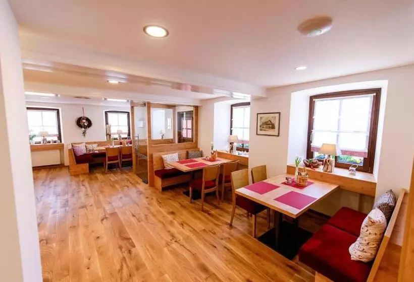 Gasthof Hotel Zum Rebstock