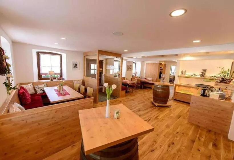 Gasthof Hotel Zum Rebstock