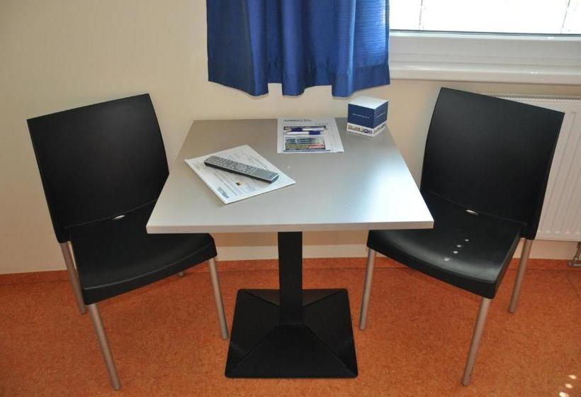 Motel Arbotel 24h Self Check In