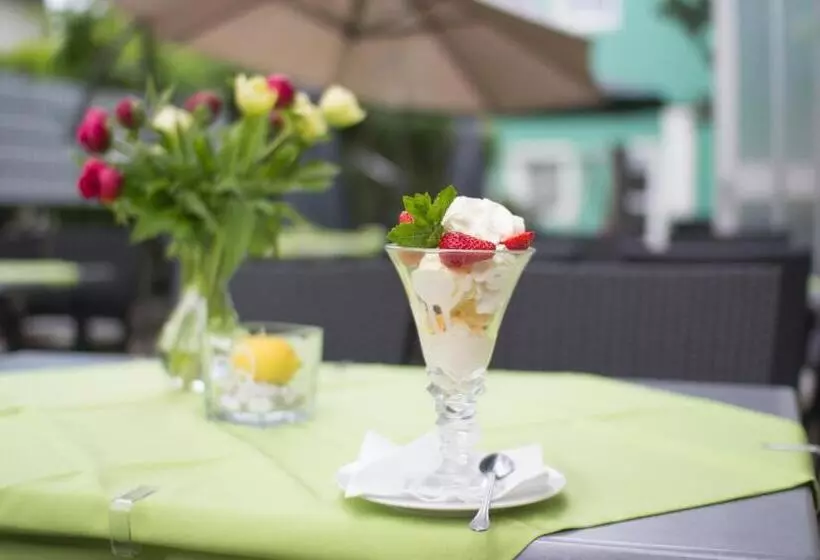 Gastwirtschaft & Hotel Holzinger