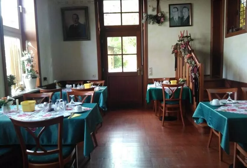 Отель Alte Kornbrennerei Gbr