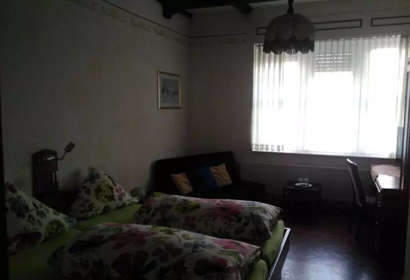 Отель Alte Kornbrennerei Gbr