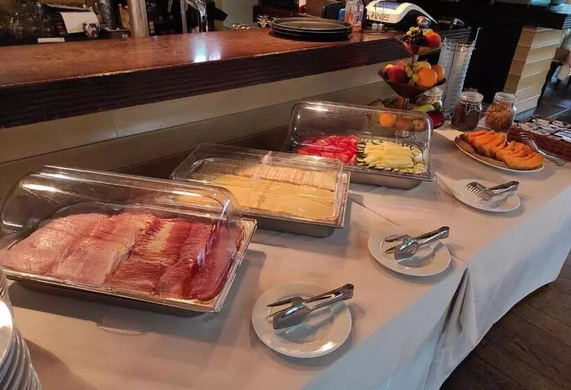 Bassiana Hotel Es Etterem