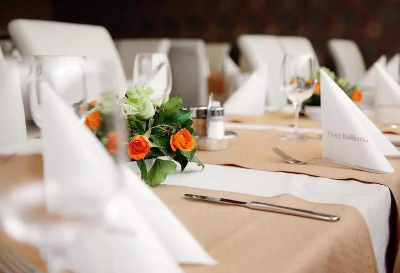 Bassiana Hotel Es Etterem