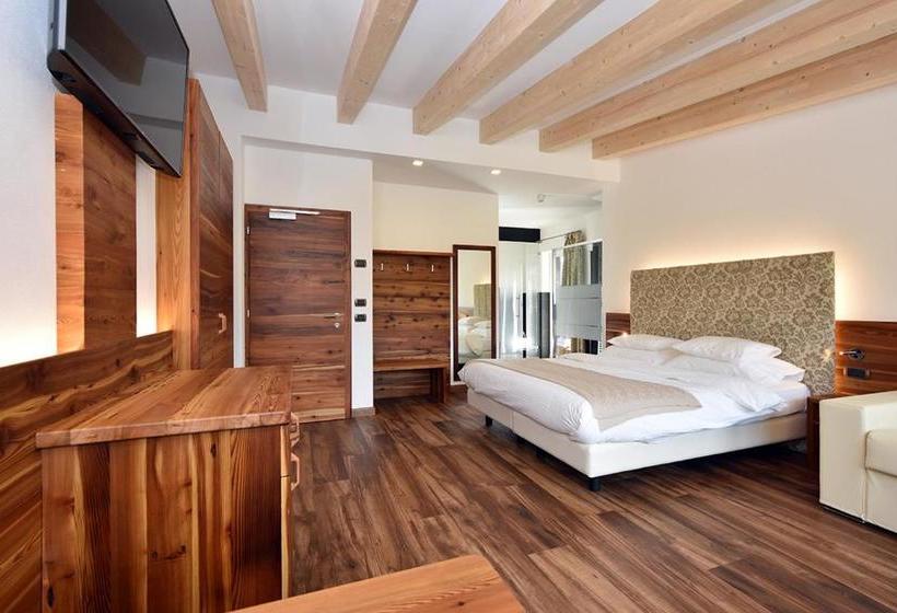 Отель Belvedere Dolomites Flower