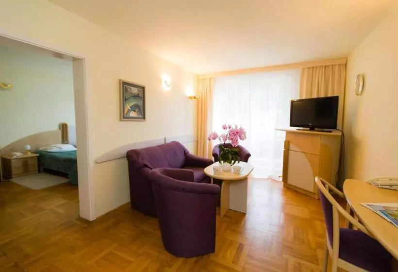 هتل Geovita Krynica Zdroj