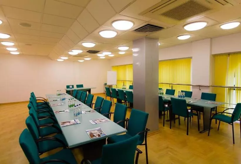 هتل Geovita Krynica Zdroj