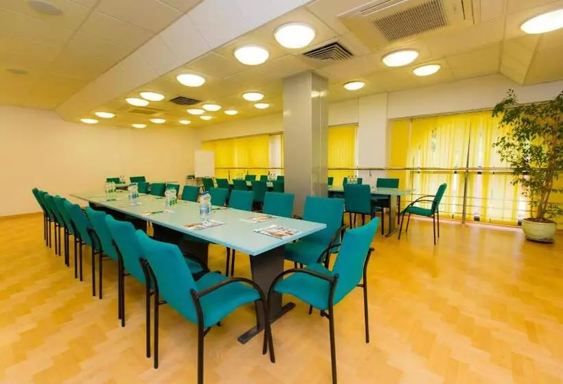 هتل Geovita Krynica Zdroj