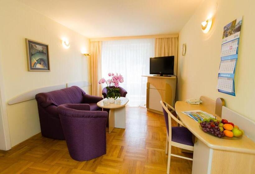 هتل Geovita Krynica Zdroj