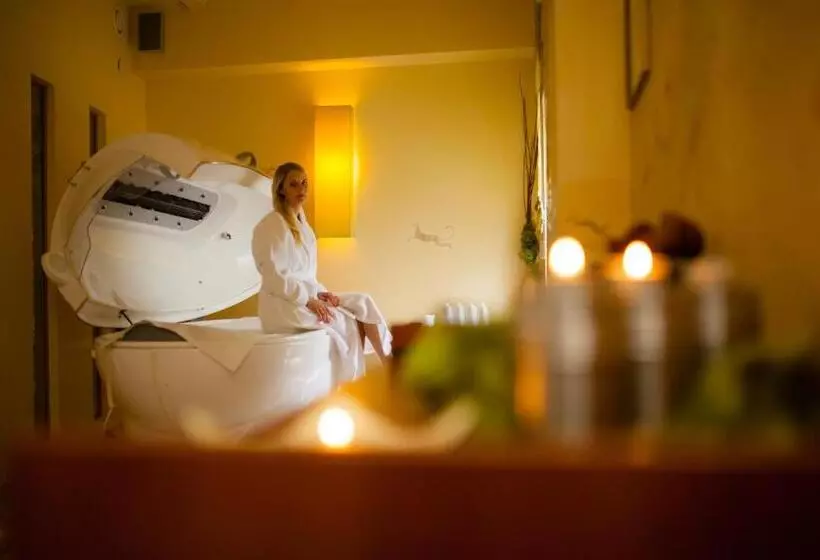 هتل Geovita Krynica Zdroj