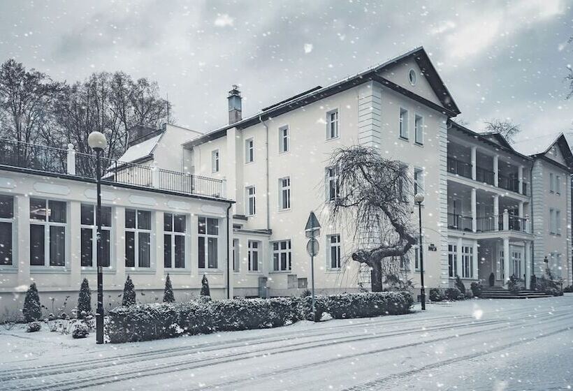 ホテル Impresja Art Resort