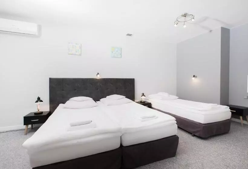 בית מלון כפרי Nafta Krosno