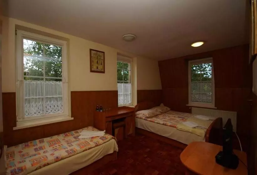 Szálloda Prohibicja Peter's Pub