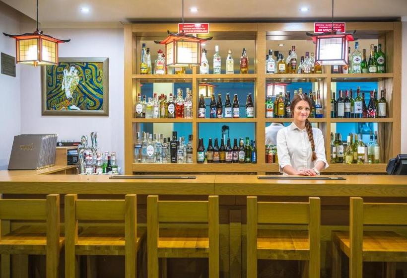 בית מלון כפרי Tajty