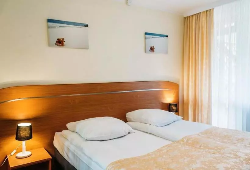 בית מלון כפרי Tajty