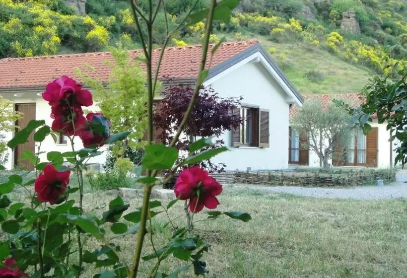 هتل Taverna Centomani