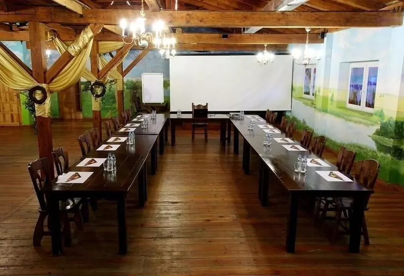 Usługi Hotelowe 17 Zwiedzanie Muzeum Kresów Gratis