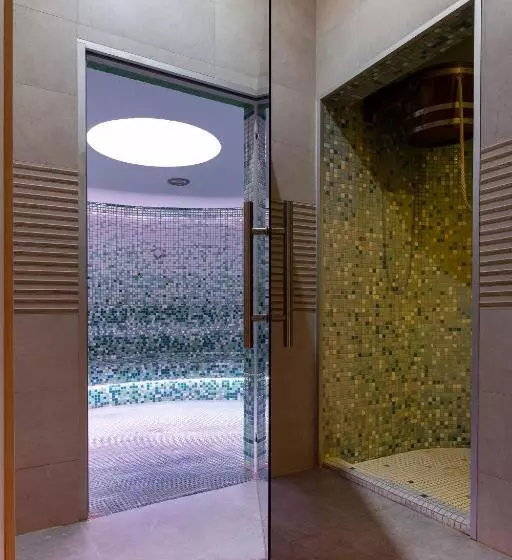 هتل Verde Montana Wellness & Spa