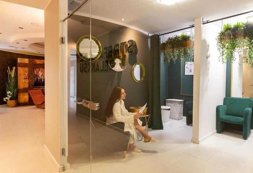 فندق Verde Montana Wellness & Spa