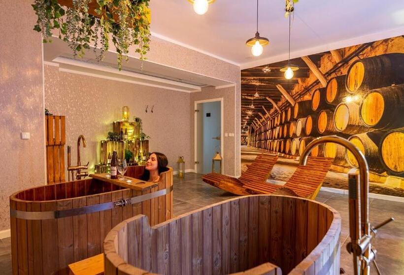 فندق Verde Montana Wellness & Spa