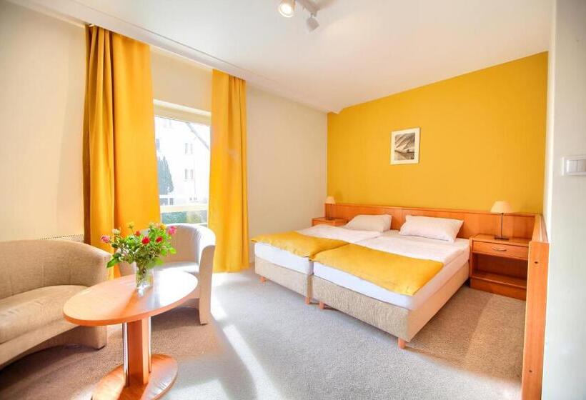 ホテル Villa Taaakaryba