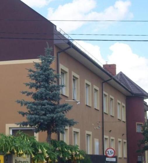 هتل Zajazd Pułaskiego