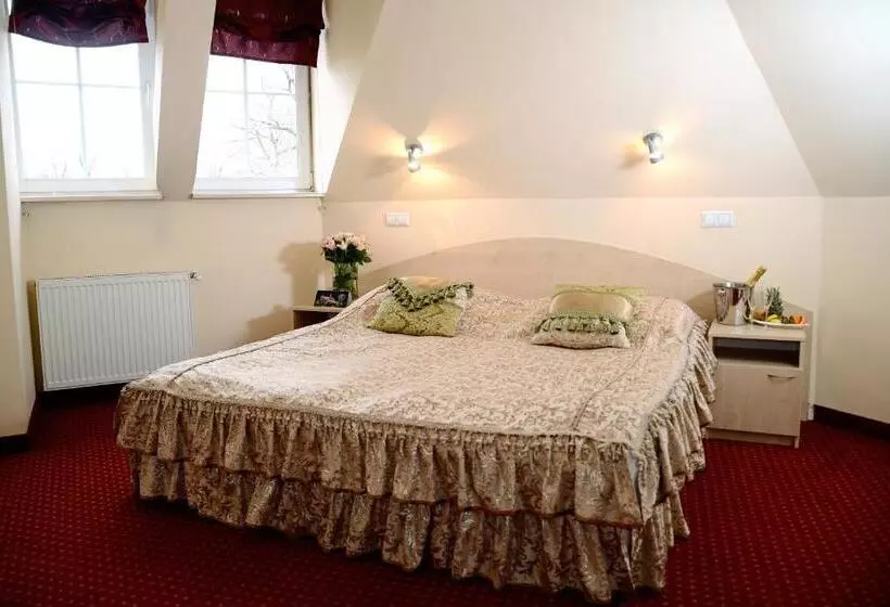 בית מלון כפרי Zamkowy