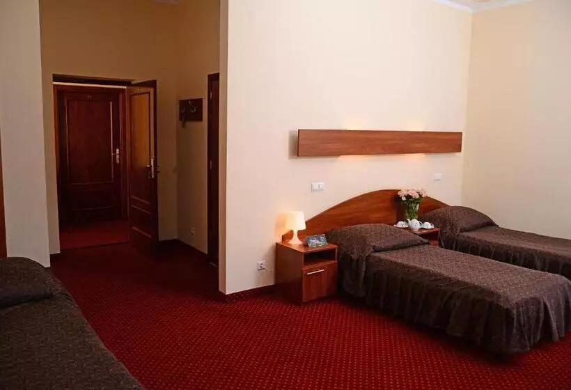 בית מלון כפרי Zamkowy