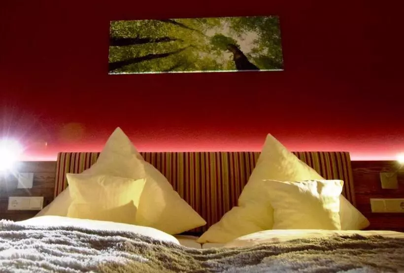 فندق Zum Waldnaabtal