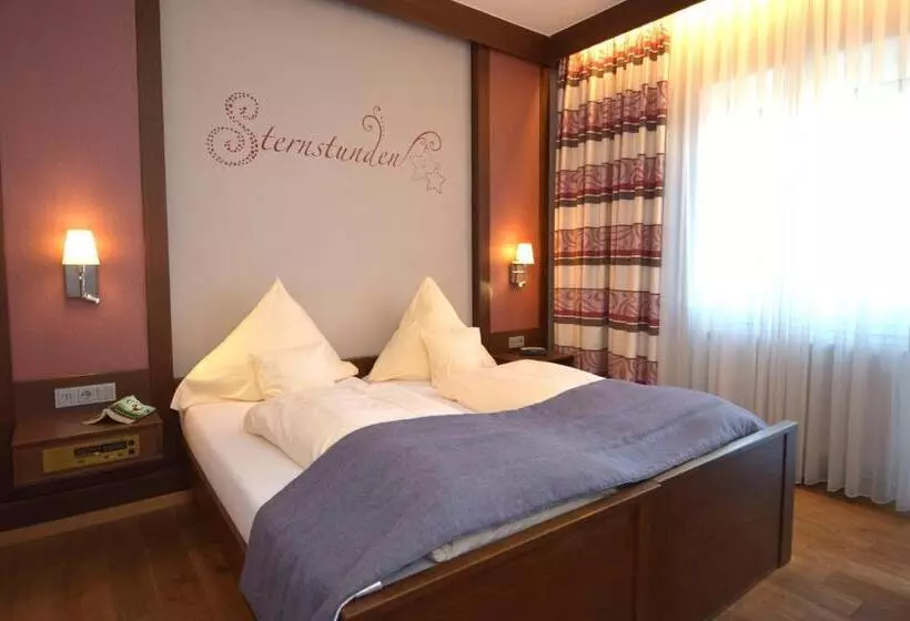 فندق Zum Waldnaabtal