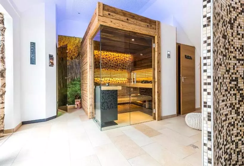 فندق Zum Waldnaabtal