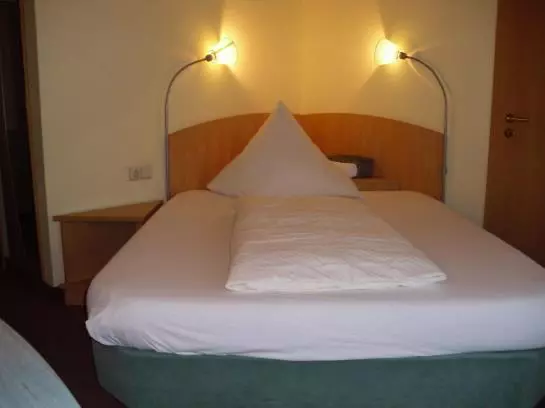 פנסיון Landgasthof Zur Quelle